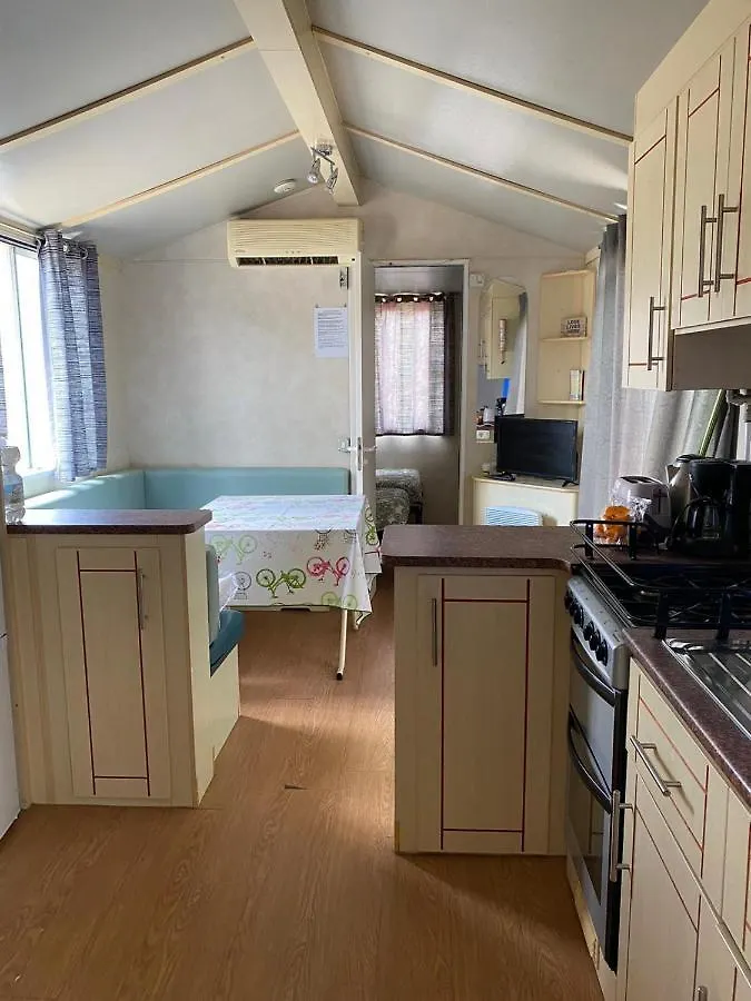 فندق The Farm Tiny House - Tiny Casa شيكلانا دي لا فرونتيرا